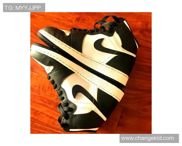 球星鞋履收藏热潮解析 从经典到限量版如何引领潮流